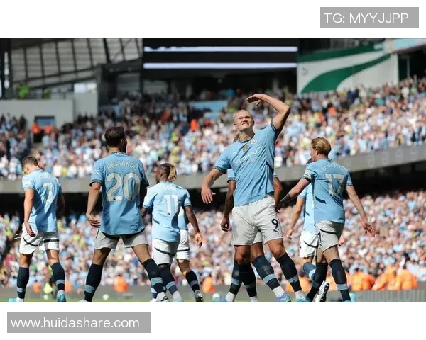 足总杯激战曼城与里昂平局点球大战精彩瞬间引发全场沸腾 足总杯激战曼城与里昂平局点球大战精彩瞬间引发全场沸腾