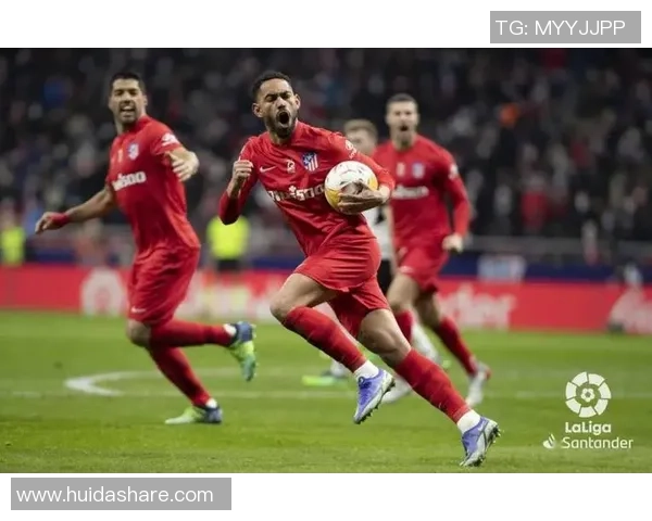 德甲惊现冷门巴黎圣日耳曼逆转马竞红牌风波引发全场热议