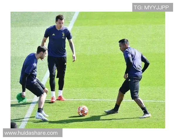 欧冠激战切尔西与尤文图斯握手言和帽子戏法瞬间点燃全场气氛