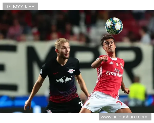 英超激战莱比锡大胜本菲卡乌龙球引发全场狂欢与转会传闻