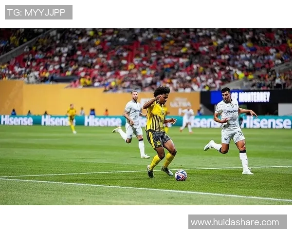 阿森纳友谊赛大胜皇马四球狂潮乌龙球瞬间成全场焦点 阿森纳友谊赛大胜皇马四球狂潮乌龙球瞬间成全场焦点